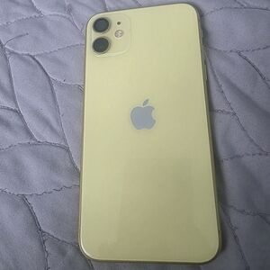 iPhone 11 - Yellow